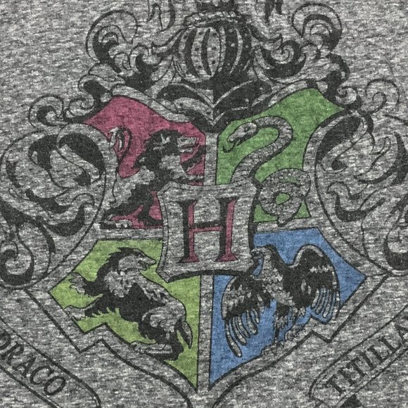 Gently Worn, but Lovingly Cared For, Harry Potter Crest Graphic T-Shirt - Picture 3 of 7